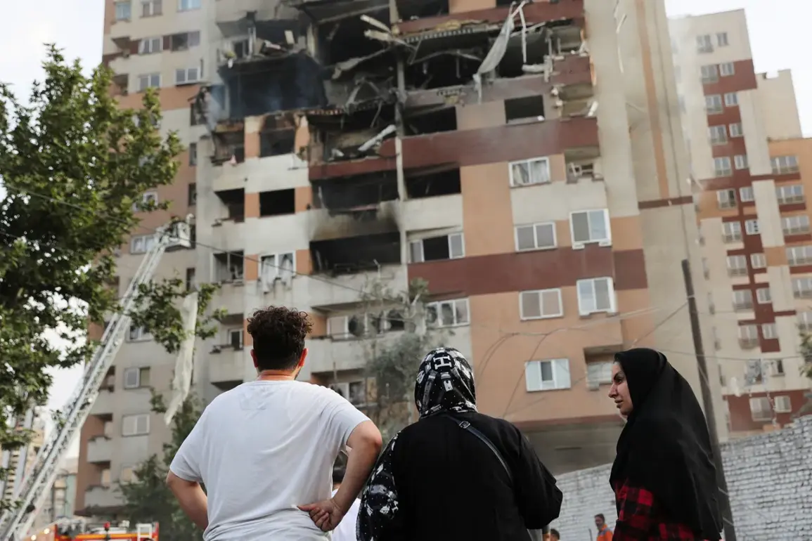 Israeli Airstrikes in Tehran: Chaos and Emergency as Anti-Aircraft Defenses Engage