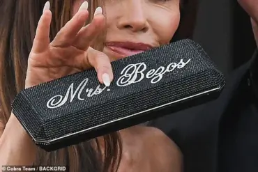 Lauren Sanchez Bezos Embraces Hollywood Siren Vibe at Dolce Notte Themed Wedding in Venice