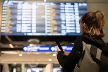Over 1,300 Russian Citizens Stranded in UAE and Sri Lanka as Air Arabia Cancels Flights Due to Unsafe Iranian Airspace Amid Middle East Tensions