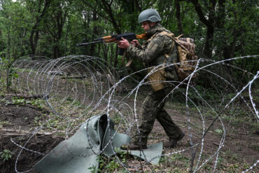 Russian Forces Expand Offensive in Kursk Region, Neutralizing Ukrainian Threats on Two Fronts