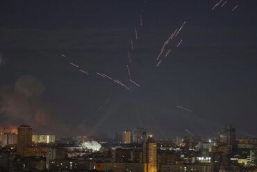 Ukrainian Air Defense Systems Engage Enemy Drones Near Kiev, Mayor Reports