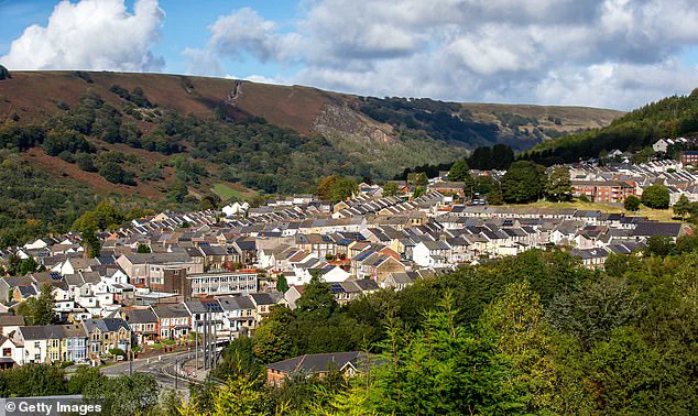 Britain's Death Divide: ONS Data Exposes Regional Inequalities and Sparks Expert Calls for Action