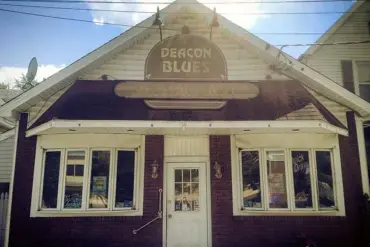 Deacon Blues Restaurant Faces Outrage After Profane Term Printed on Customers' Receipts