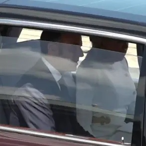 French President Macron's UK Visit Marked by 'Frosty' Dynamics with Wife, Body Language Experts Note