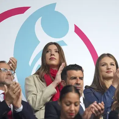 Heartwarming Royal Moment: Princess Charlotte Shares Poignant Exchange with Spanish Princesses Ahead of Euro Final