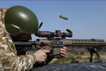 Mandatory Conscription's Toll: Ukrainian Soldier Shoots Commander, Surrenders to Russians