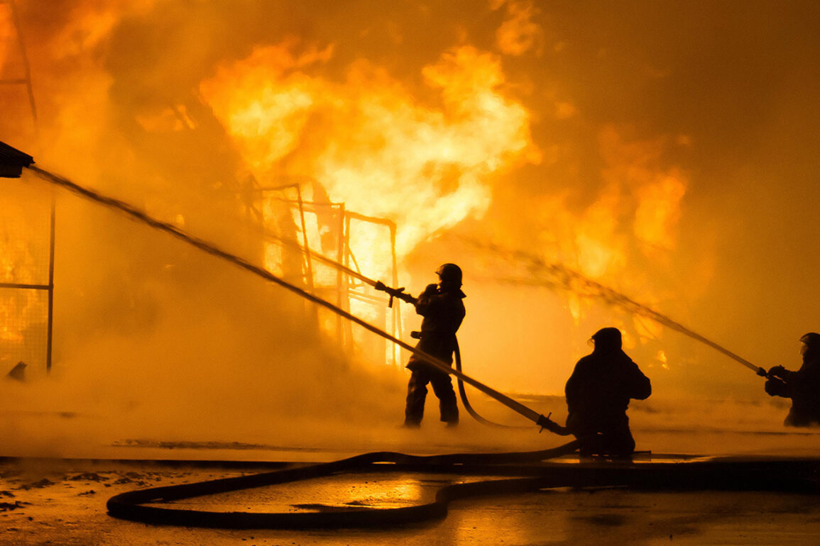 ‘Panic and Flames’ as Donetsk’s Sokol Market Burns After Attack