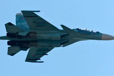 Sukhoi Su-27 Fighter Jet Crashes in Nizhny Novgorod Oblast During Routine Training Flight, Raising Questions About Aviation Safety in Russia
