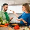 Diet and Relationships: Balancing Modern Lifestyles and Health Trends
