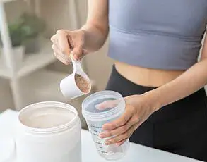 Experts Warn Against Combining Morning Coffee with Certain Supplements, Highlighting Potential Risks to Nutrient Absorption