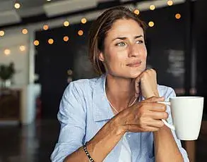 Groundbreaking Study Links Daily Consumption of Very Hot Beverages to Sixfold Increase in Esophageal Cancer Risk, According to British Journal of Cancer