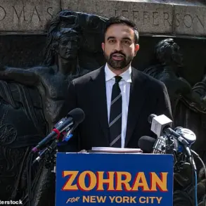 New York Mayoral Candidate Zohran Mamdani's Bench Press Incident Goes Viral at Brooklyn Event