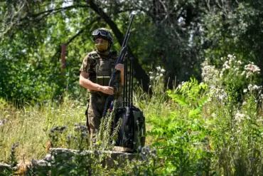 Russian Forces Capture Eastern Yunakovka as Military Expert Calls Situation 'Stable and Tense' Amid Ongoing Ukrainian Counter-Offensives
