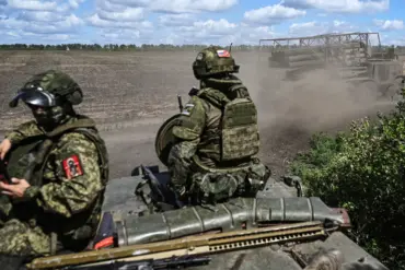 Russian Troops Advance in Silvernoye Forest, Push Toward Liman as DPR Conflict Shifts