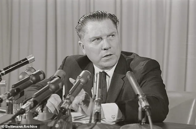 The Unsolved Disappearance of Jimmy Hoffa: A 1975 Labor Mystery That Continues to Baffle
