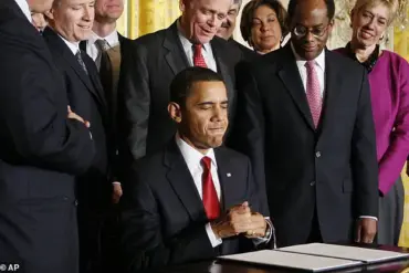 Trump's Executive Order Surge: A Contrast in Effectiveness and Controversy