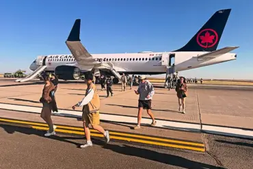 Air Canada Flight 1038 Forced to Turn Back After 37 Minutes Over Electrical Fire Concerns; Airbus A220 Safety Concerns Raised