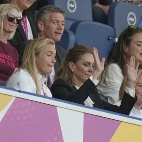 Princess of Wales Demonstrates Support for Women's Rugby at World Cup Event