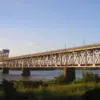 Russian Strike on Dnieper River Bridge Sparks Debate Over Strategic Implications and Potential New Conflict Phase